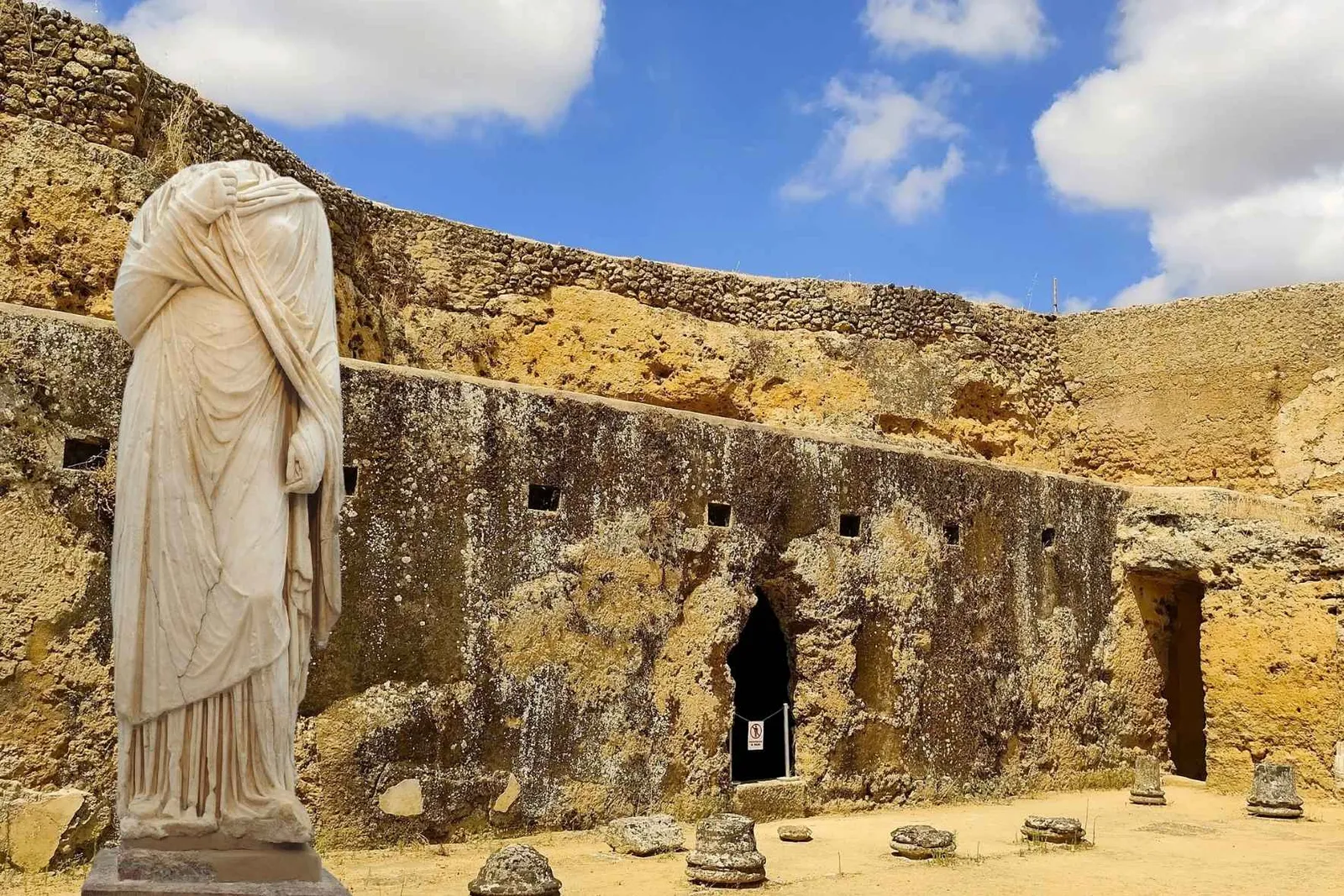 Visita guidata alla Necropoli romana di Carmona