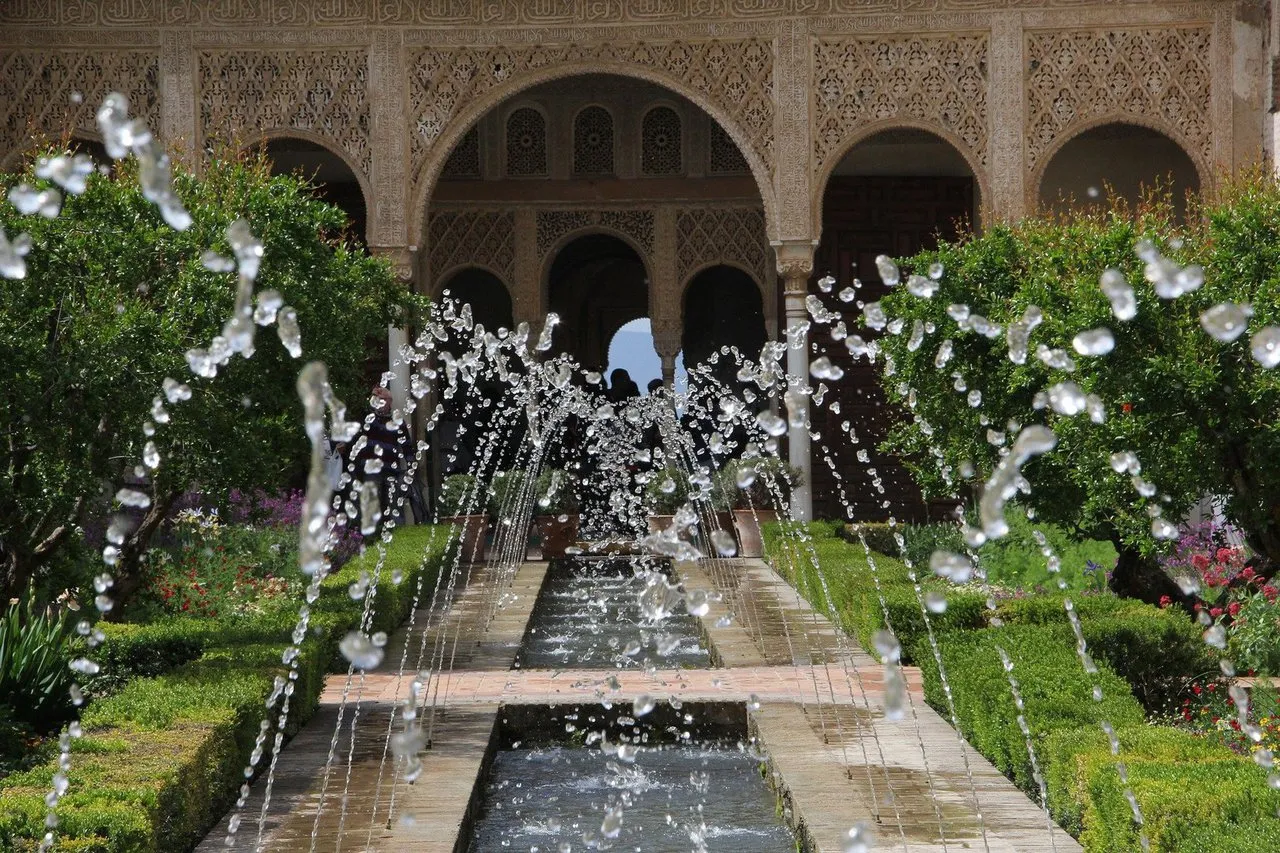Private Alhambra and Granada tour from Málaga