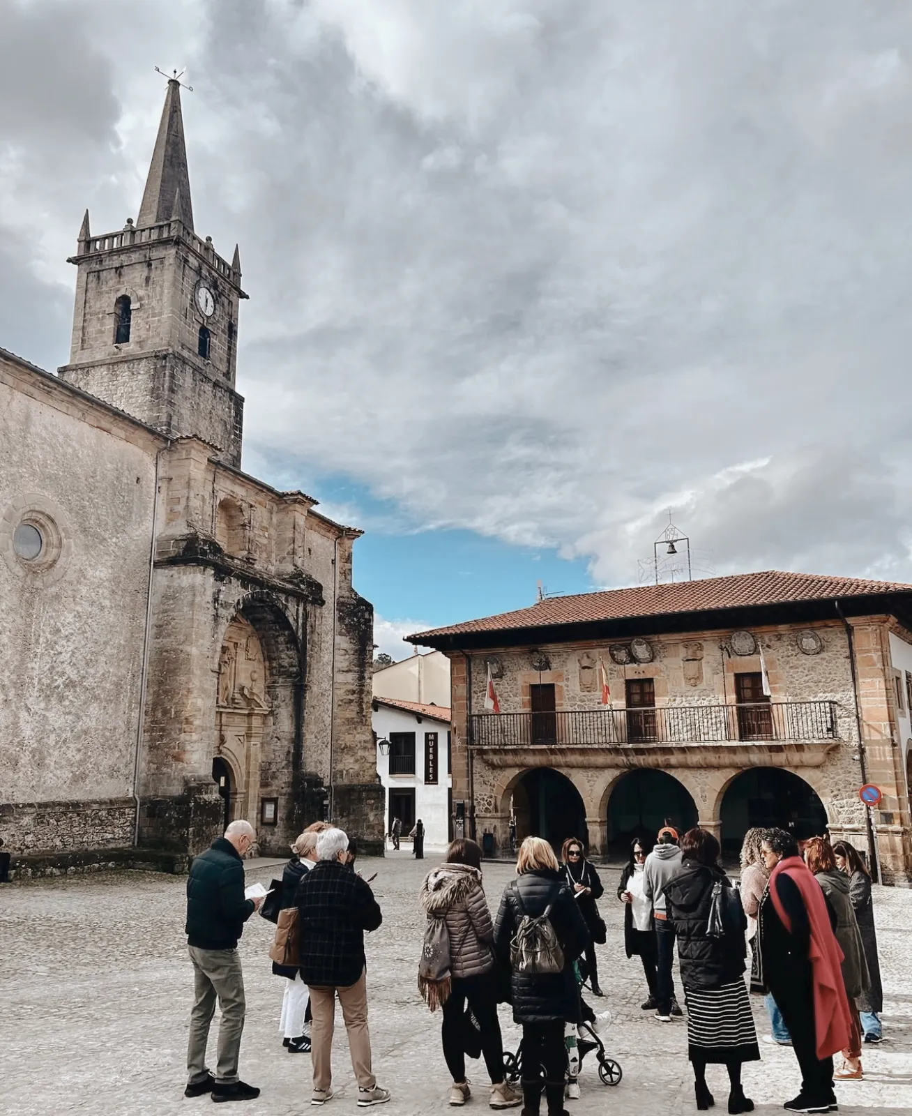 Free tour au pourboire dans Comillas, entre mer et modernisme