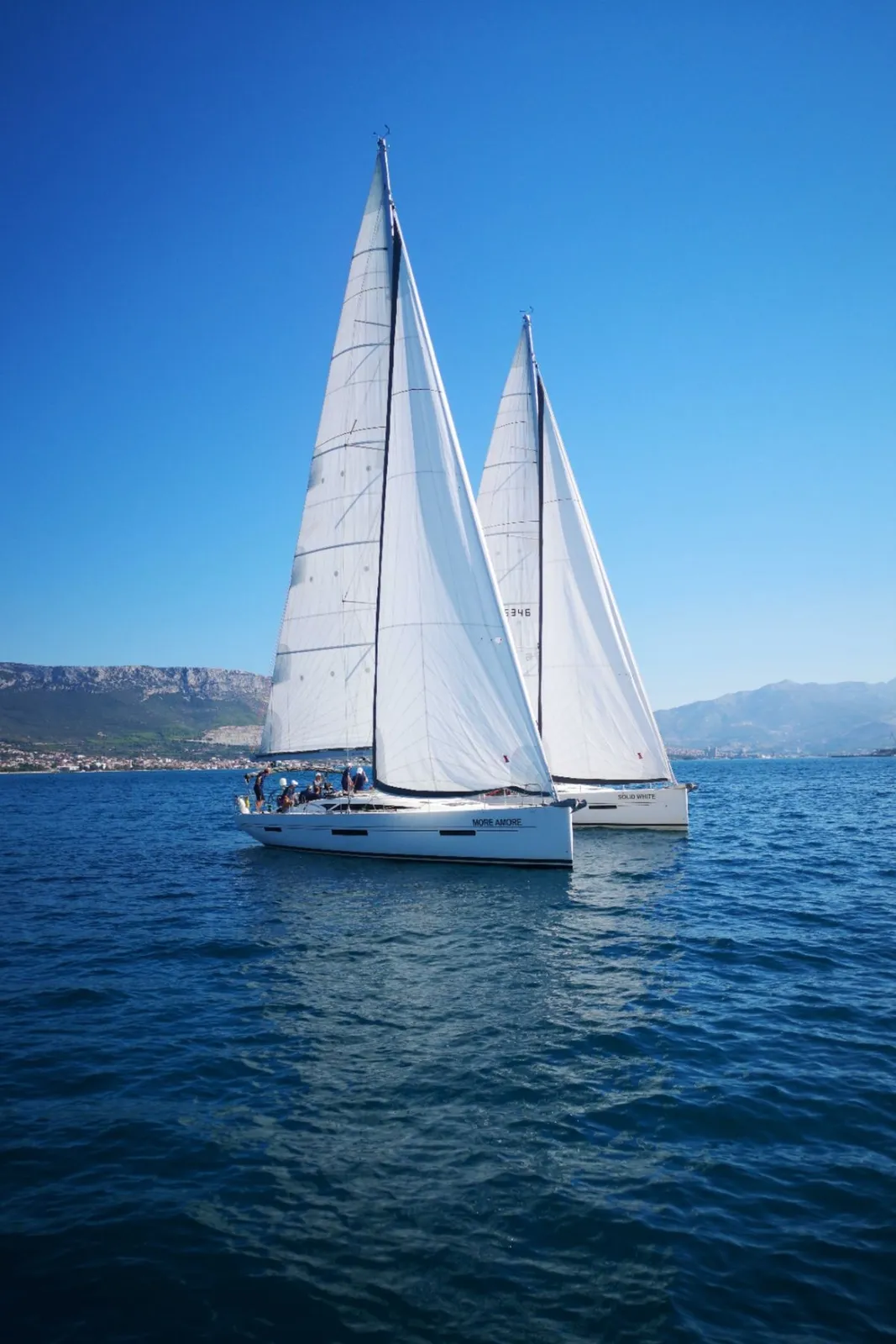Dos veleros para grupos por la Costa Brava
