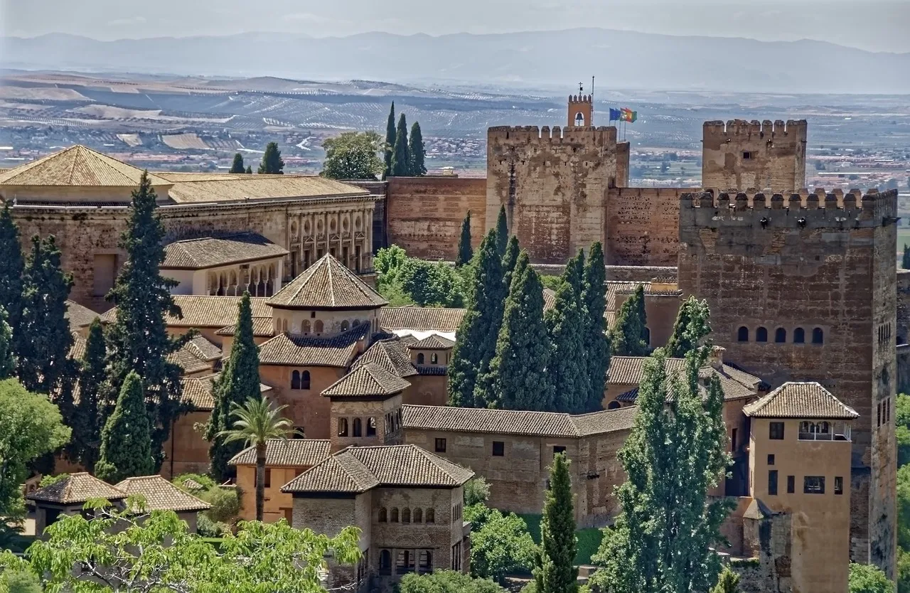 Day trip to the Alhambra in Granada from Málaga, ticket included