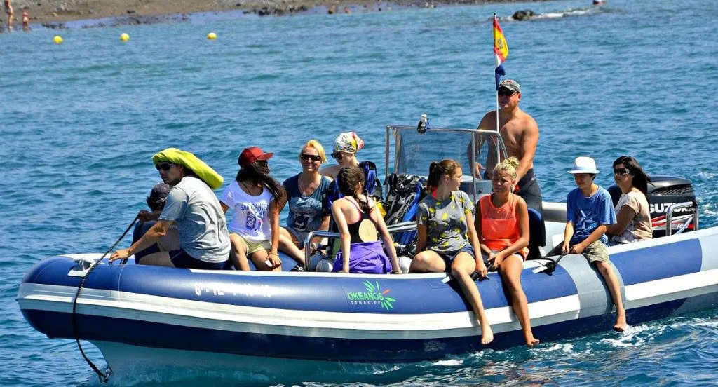 Bautizo de buceo desde el barco