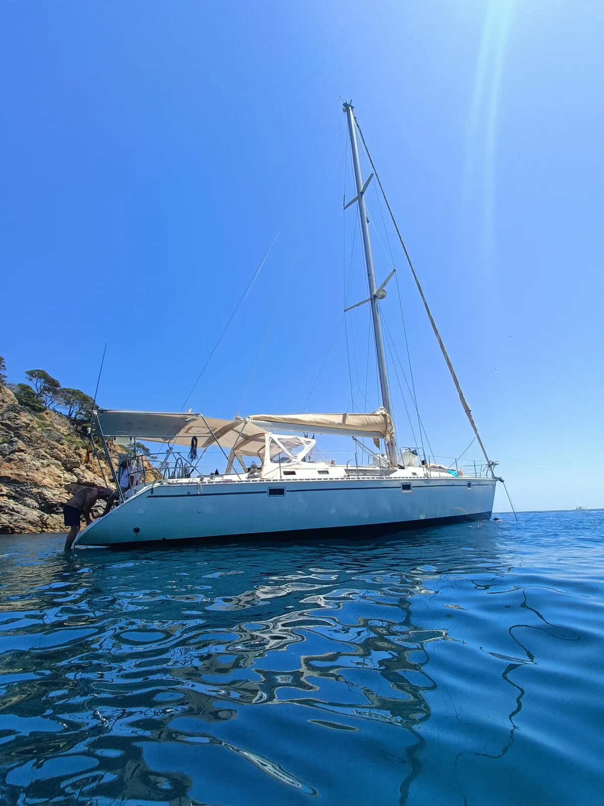 Velero Oceanis 50 por la Costa Brava