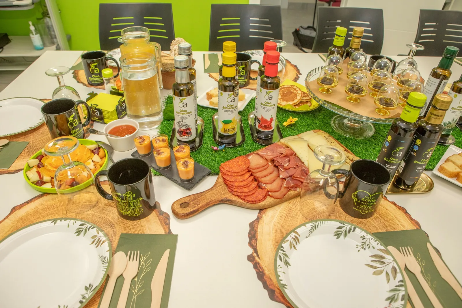 Visite d'oliveraie et de moulin avec petit-déjeuner accordé à l'huile d'olive à Pulpí